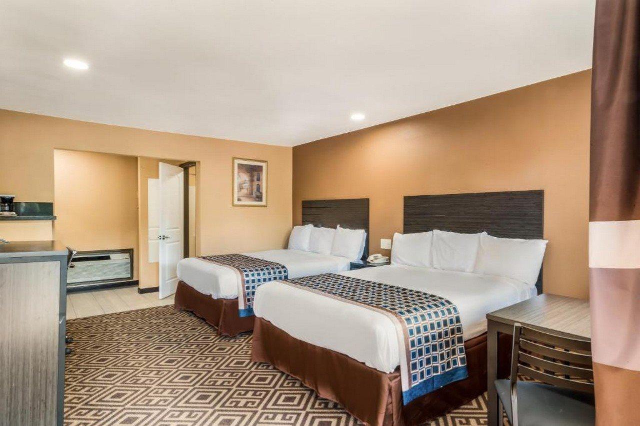 Americas Best Value Inn - Юкая Екстериор снимка