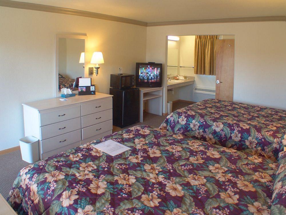 Americas Best Value Inn - Юкая Екстериор снимка
